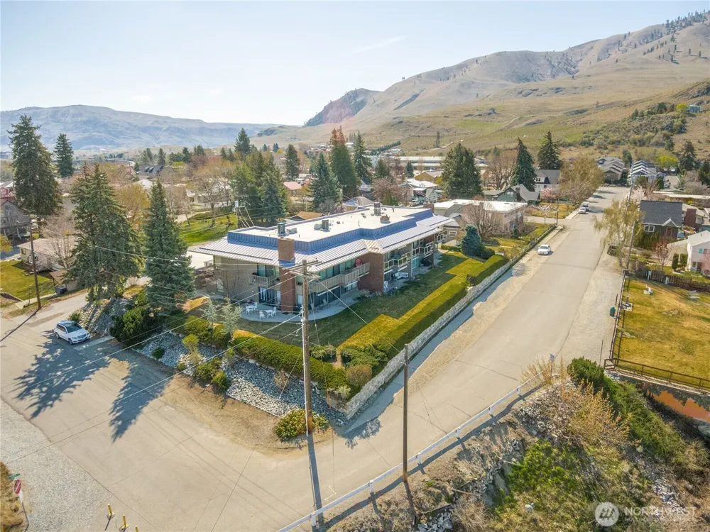301 S 3rd Street #3 Chelan, WA 98816