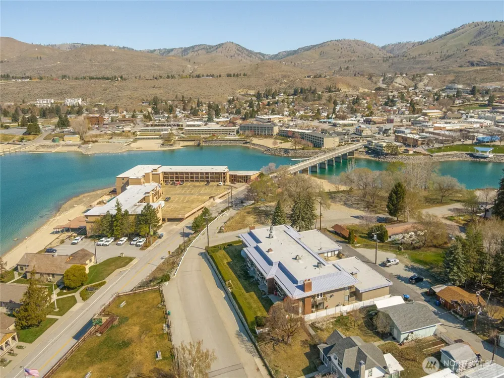 301 S 3rd Street #3 Chelan, WA 98816