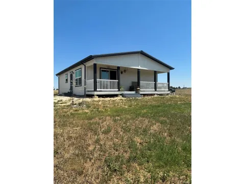 24074 Emerald Trail