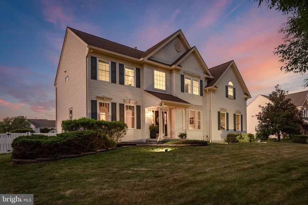 33 AMARYLLIS LANE Lumberton, NJ 08048