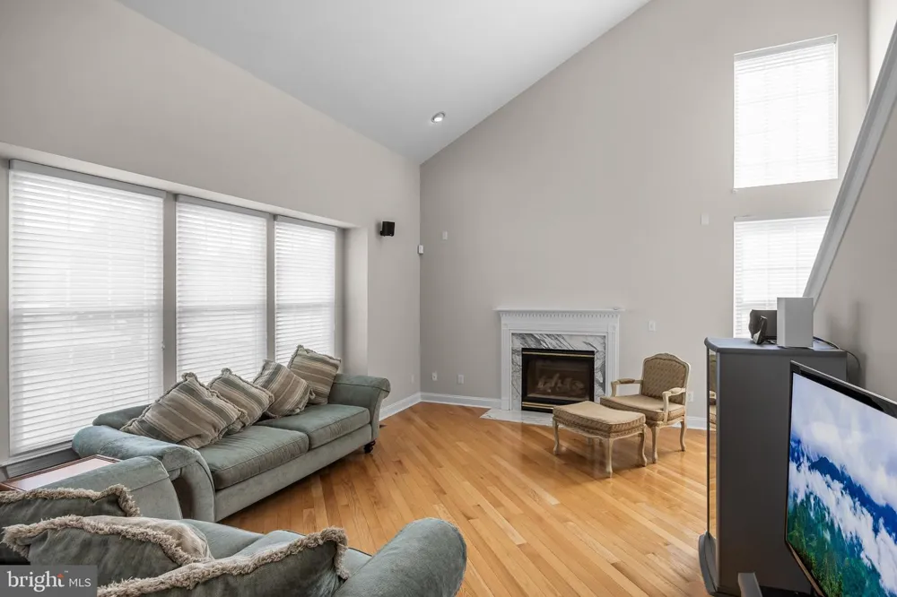 33 AMARYLLIS LANE Lumberton, NJ 08048