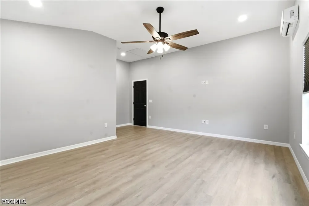 WAINWRIGHT STREET Deltona, FL 32738