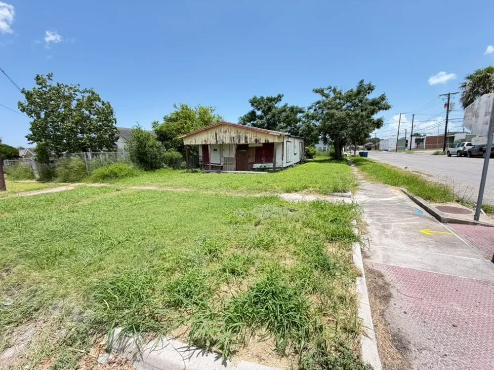 1462 14th Street Corpus Christi, TX 78404