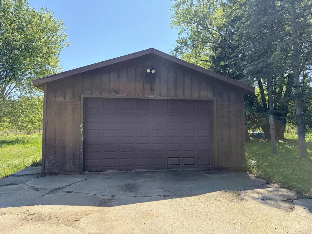 12375 Musbach Road Munith, MI 49259