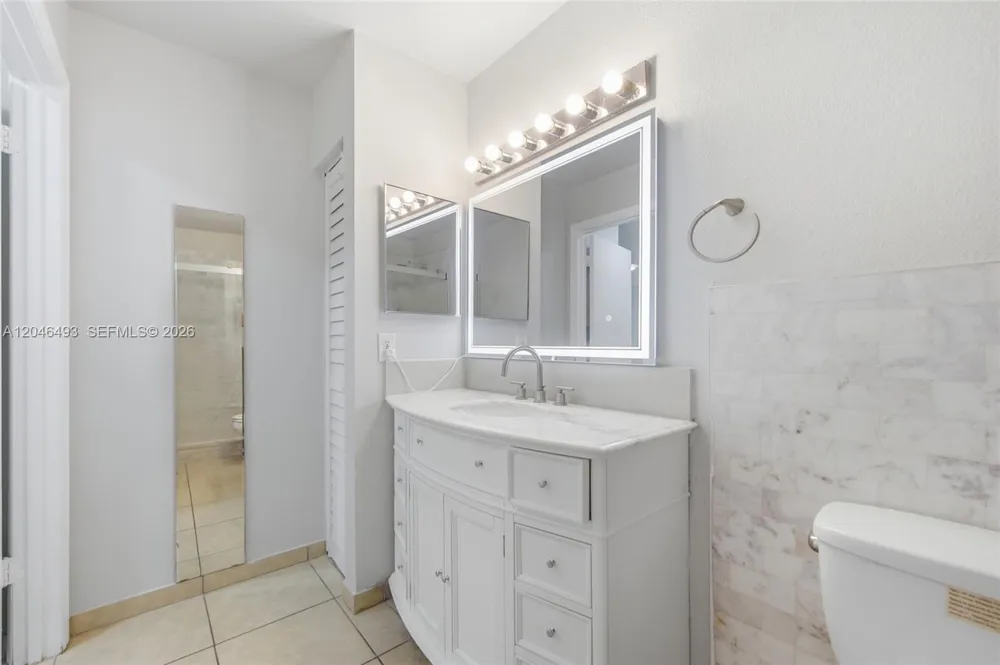 2846 S University Dr #4104 Davie, FL 33328