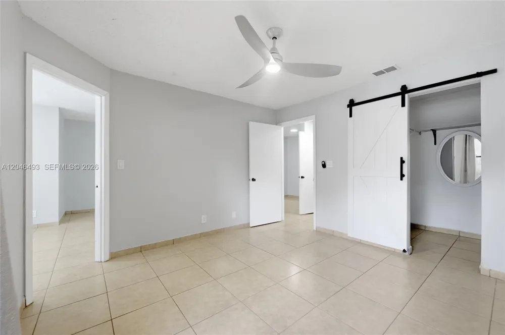 2846 S University Dr #4104 Davie, FL 33328