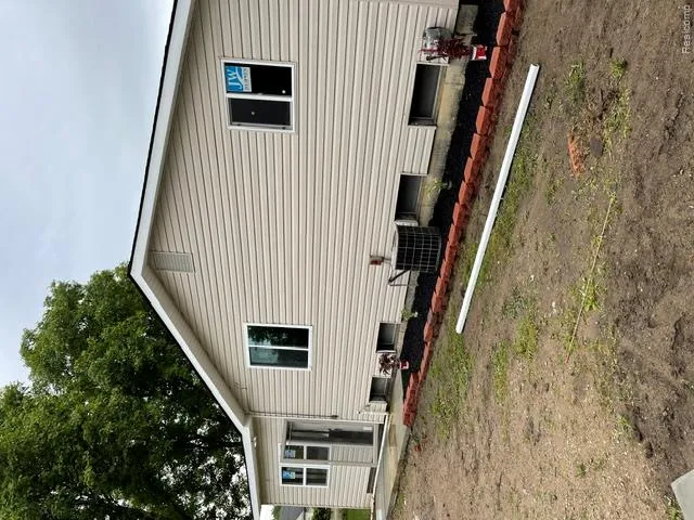 29301 Rockcastle Street Farmington Hills City, MI 48336