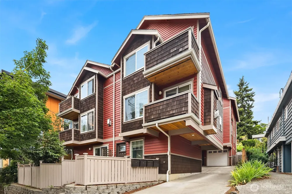 118 NW 39th Street #B Seattle, WA 98107