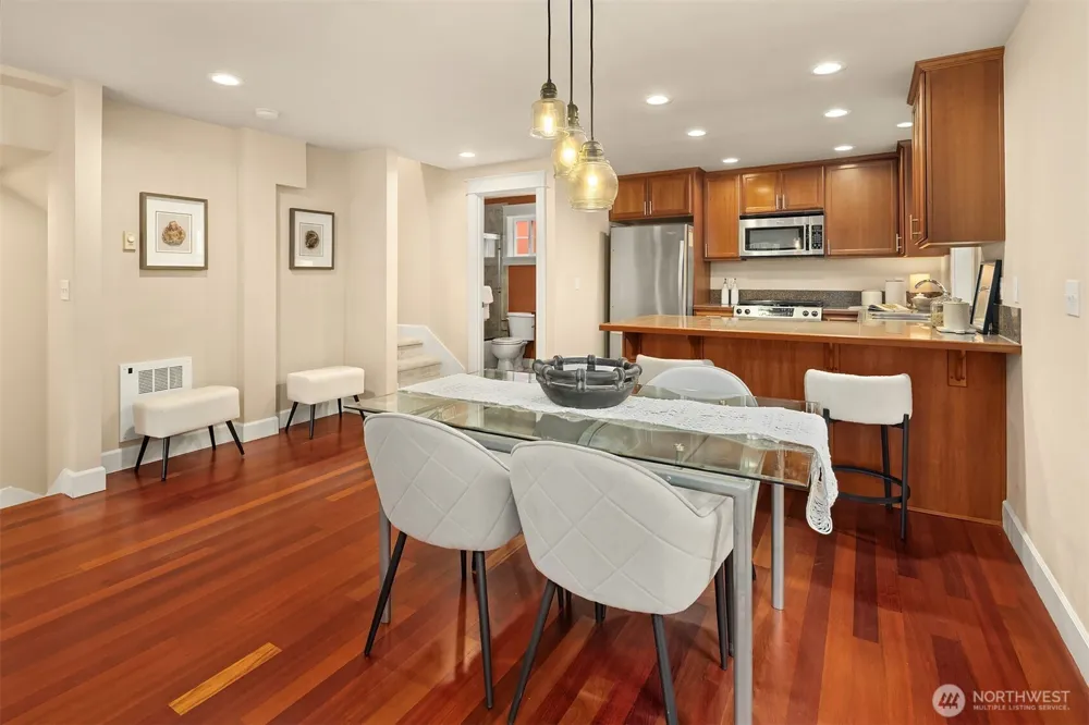 118 NW 39th Street #B Seattle, WA 98107