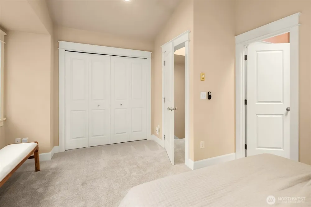 118 NW 39th Street #B Seattle, WA 98107