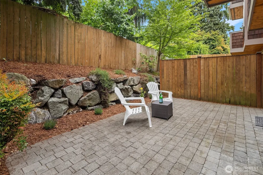118 NW 39th Street #B Seattle, WA 98107