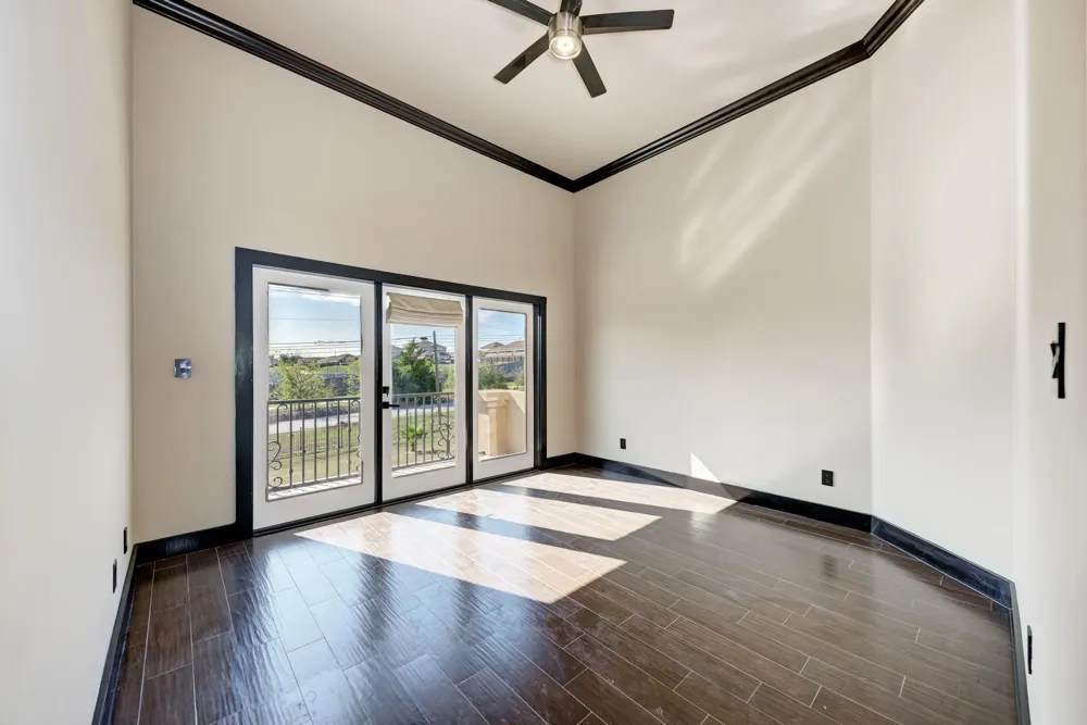 104 Spring Valley Street Hutto, TX 78634