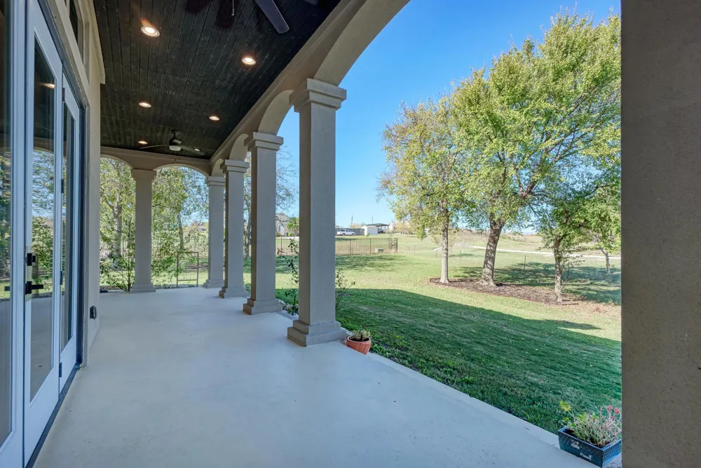 104 Spring Valley Street Hutto, TX 78634