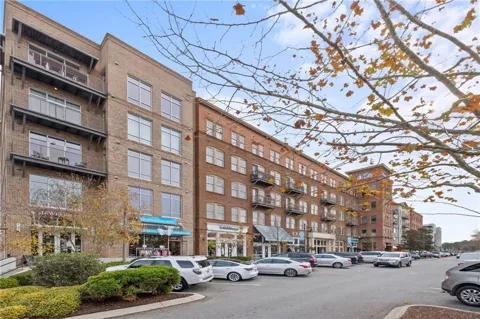 360 Chambers Street #202