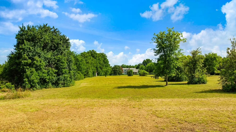 1269 County Road 12650 Paris, TX 75462