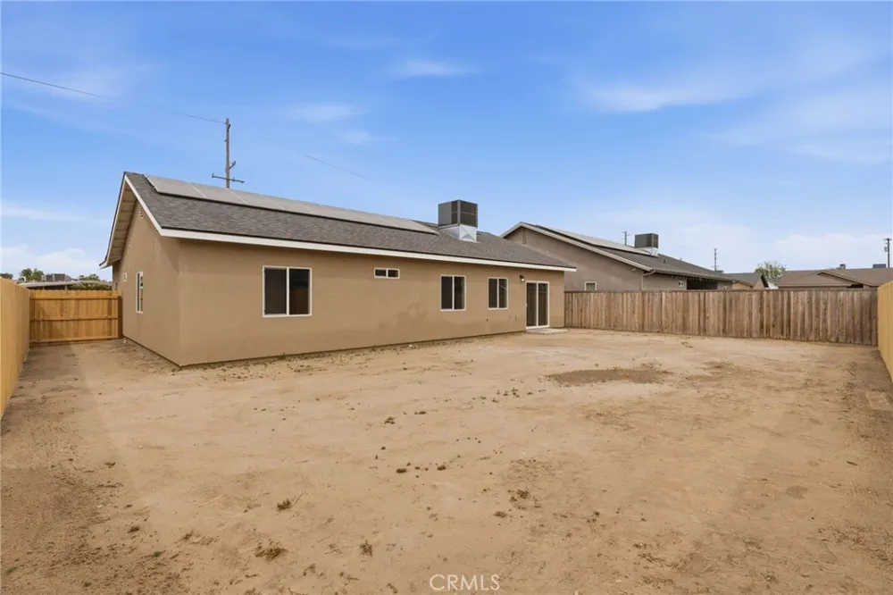 3447 E Douglas Avenue Visalia, CA 93292