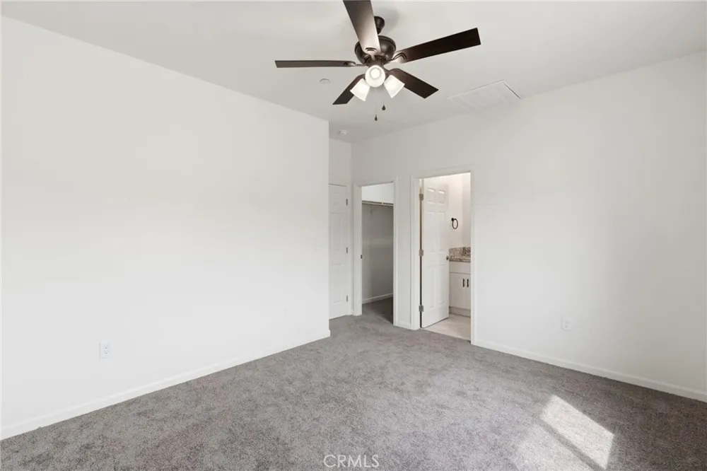 3447 E Douglas Avenue Visalia, CA 93292