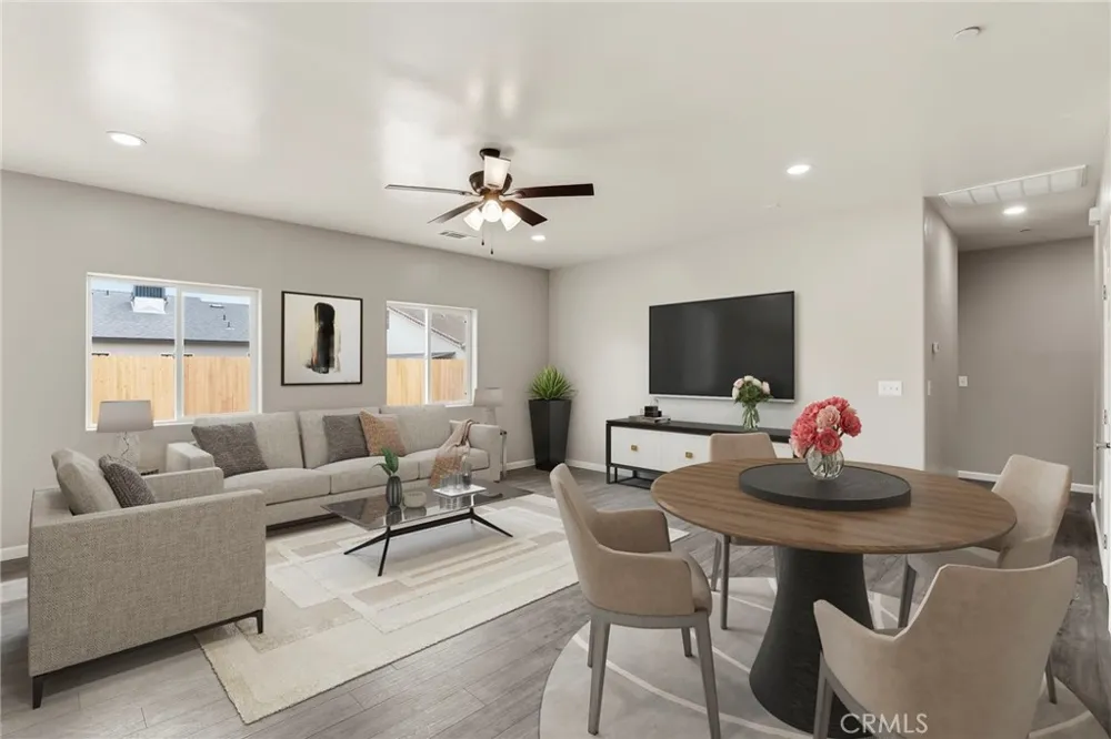 3447 E Douglas Avenue Visalia, CA 93292