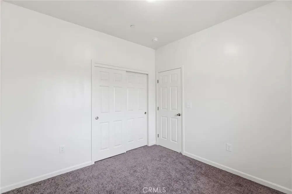 3447 E Douglas Avenue Visalia, CA 93292