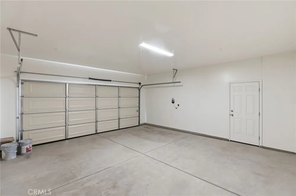 3447 E Douglas Avenue Visalia, CA 93292
