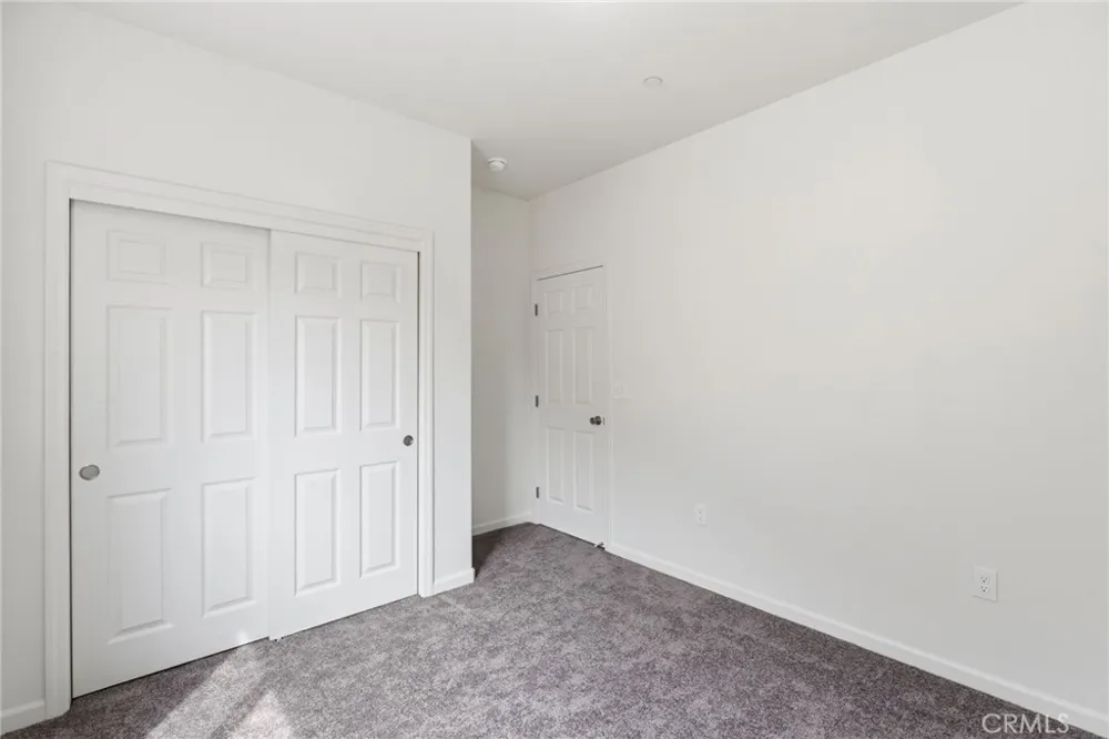 3447 E Douglas Avenue Visalia, CA 93292