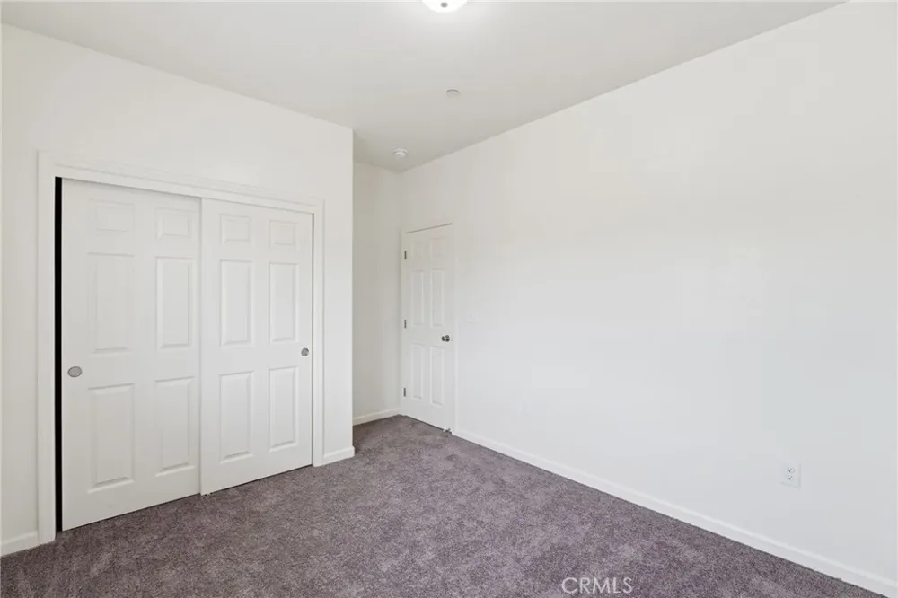 3447 E Douglas Avenue Visalia, CA 93292