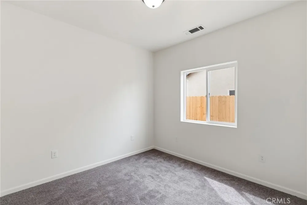 3447 E Douglas Avenue Visalia, CA 93292