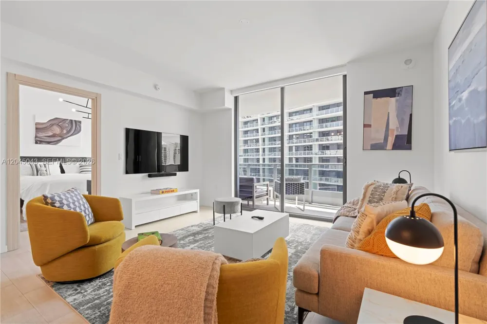 1000 E Brickell Plz #3803 Miami, FL 33131