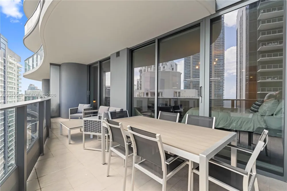 1000 E Brickell Plz #3803 Miami, FL 33131