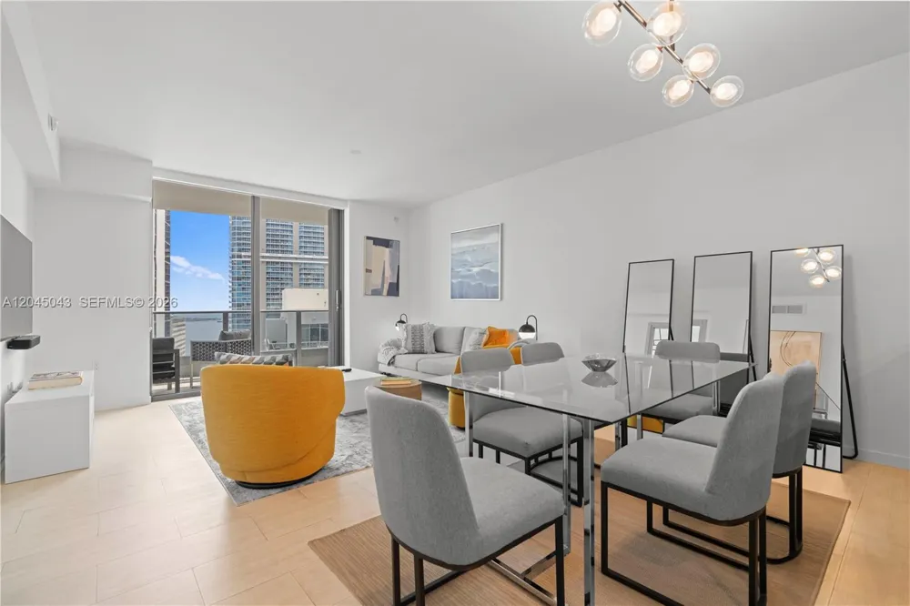1000 E Brickell Plz #3803 Miami, FL 33131