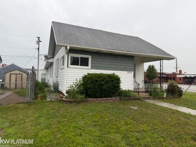 1303 23RD STREET Port Huron City, MI 48060