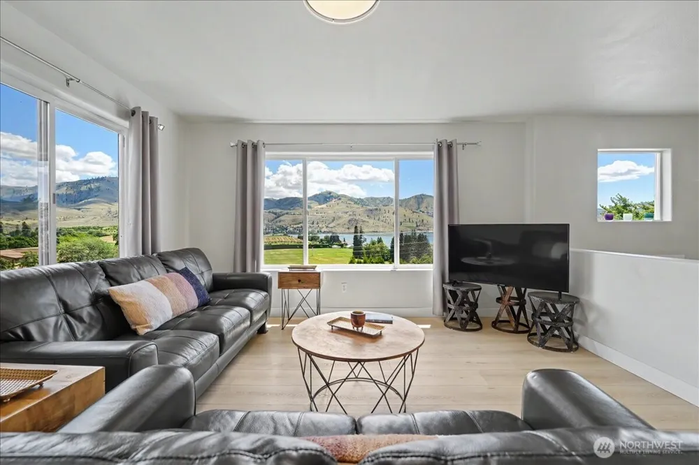 215 San Remo Lane Chelan, WA 98816