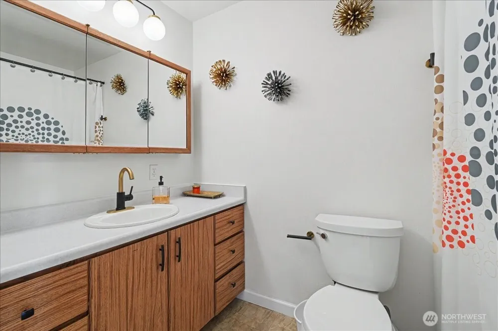 215 San Remo Lane Chelan, WA 98816