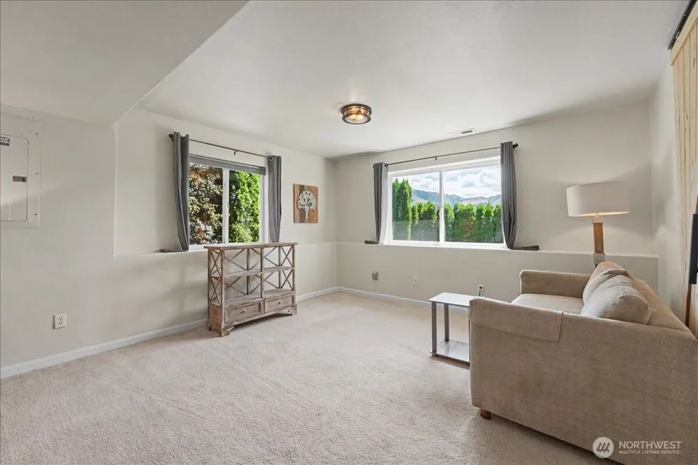 215 San Remo Lane Chelan, WA 98816