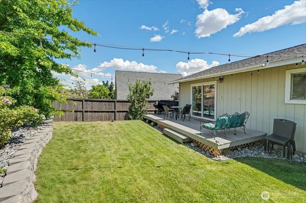 215 San Remo Lane Chelan, WA 98816