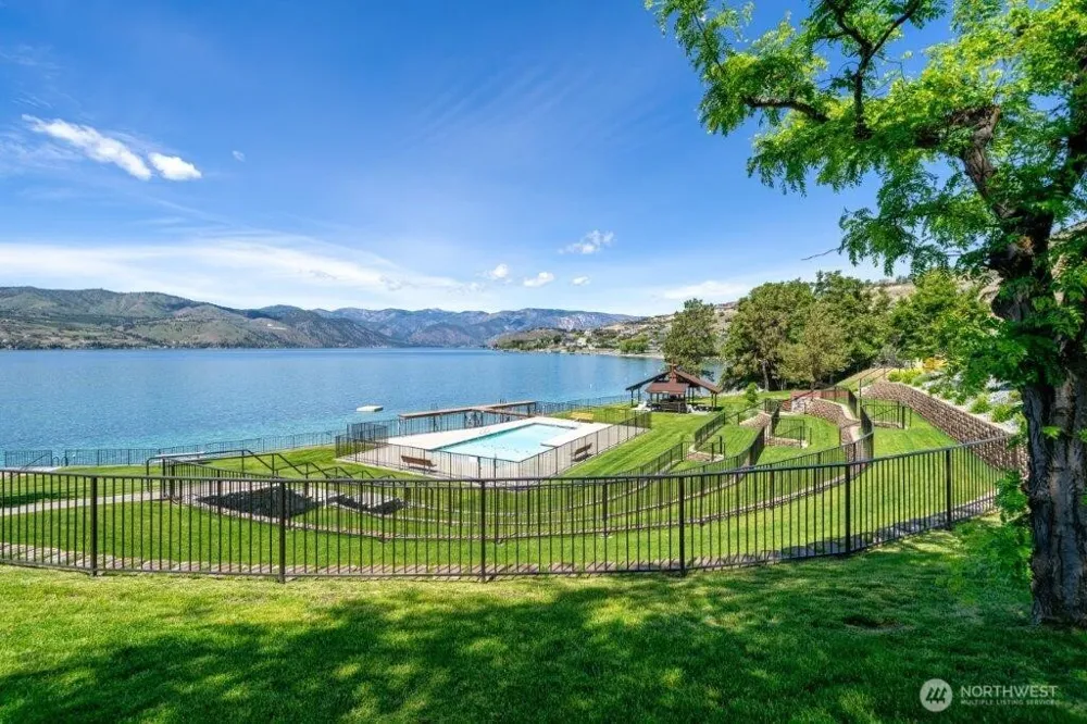 215 San Remo Lane Chelan, WA 98816