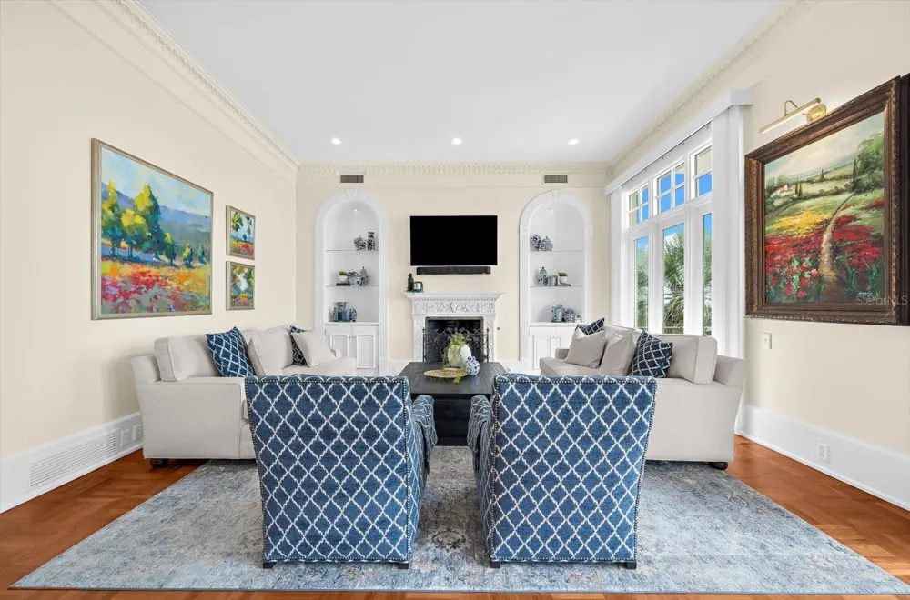 810 ELDORADO AVENUE Clearwater Beach, FL 33767