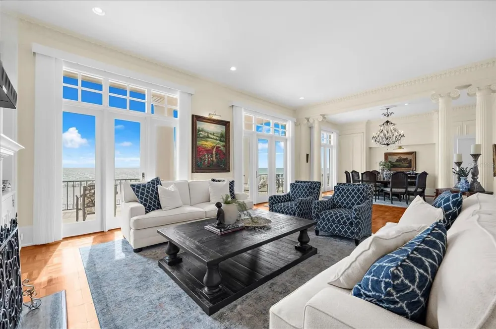 810 ELDORADO AVENUE Clearwater Beach, FL 33767