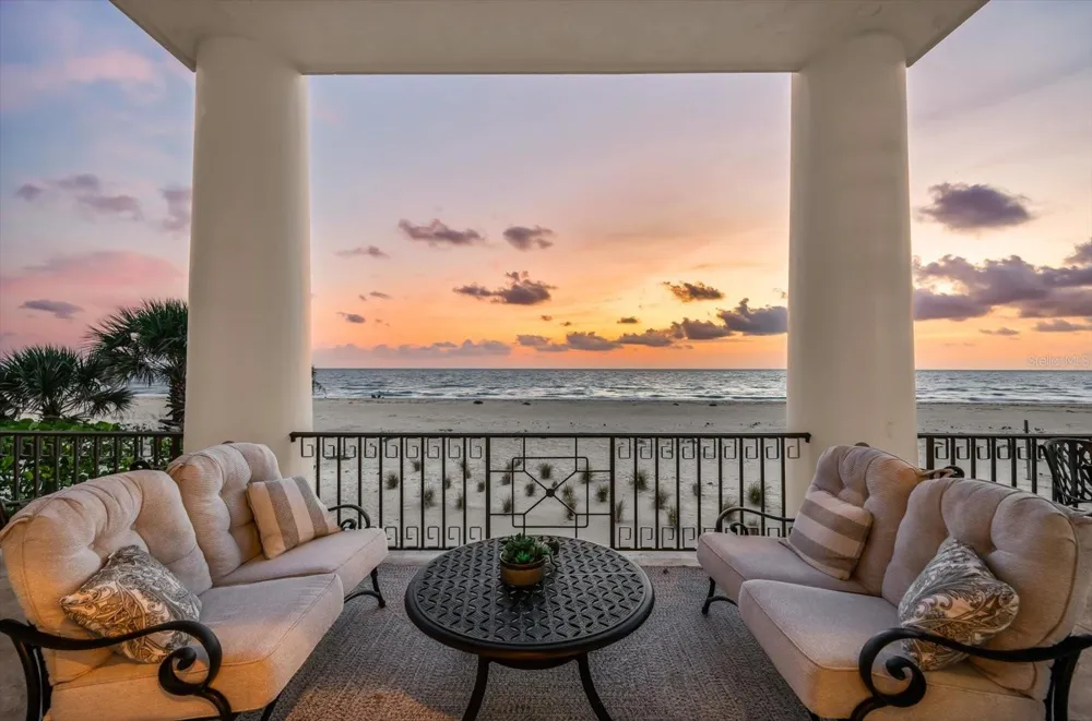 810 ELDORADO AVENUE Clearwater Beach, FL 33767