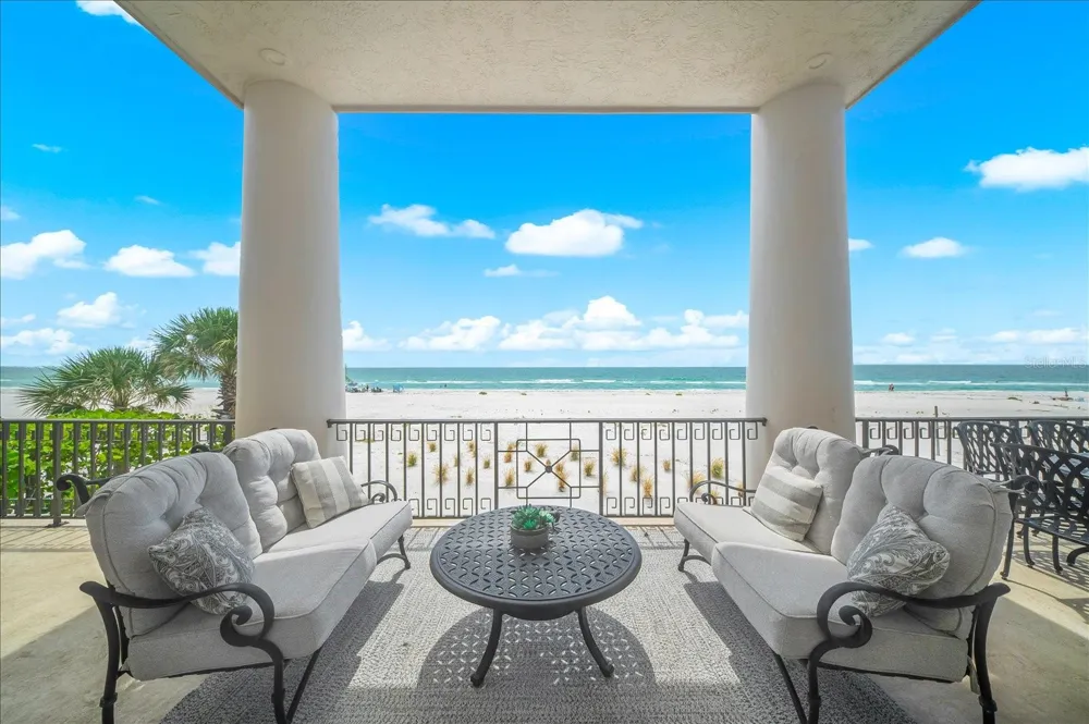 810 ELDORADO AVENUE Clearwater Beach, FL 33767