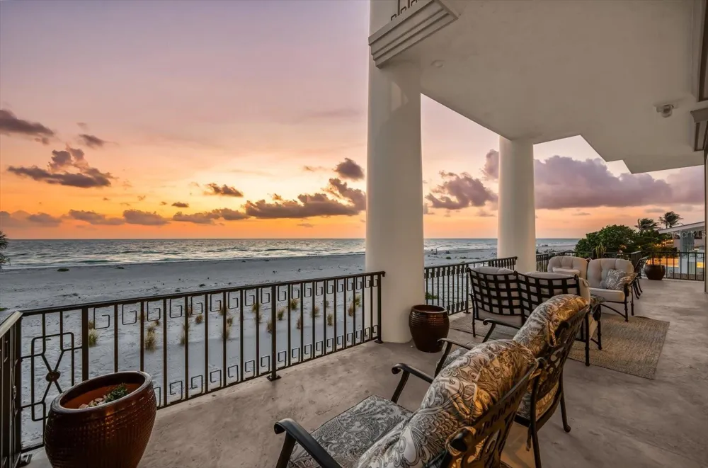 810 ELDORADO AVENUE Clearwater Beach, FL 33767