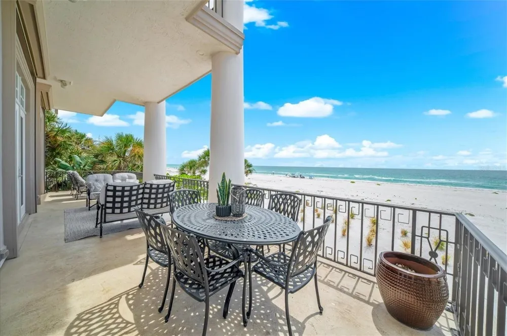 810 ELDORADO AVENUE Clearwater Beach, FL 33767