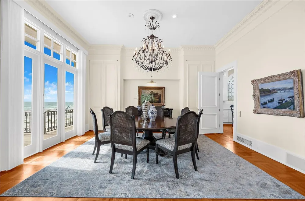 810 ELDORADO AVENUE Clearwater Beach, FL 33767