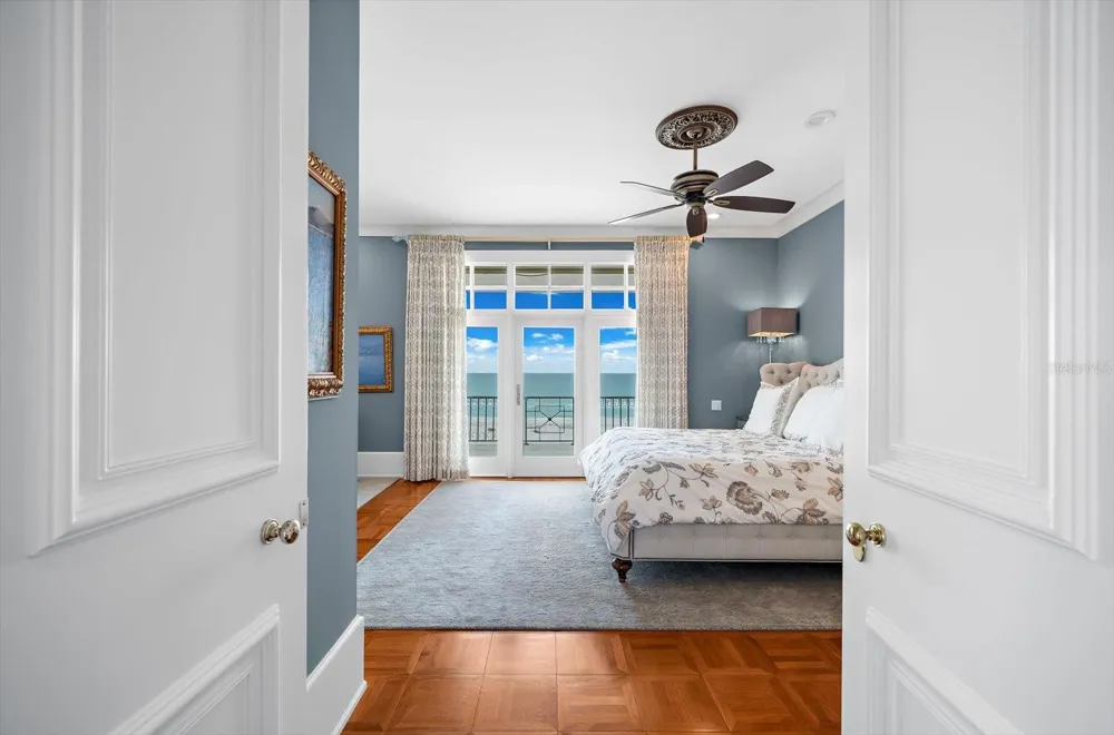 810 ELDORADO AVENUE Clearwater Beach, FL 33767