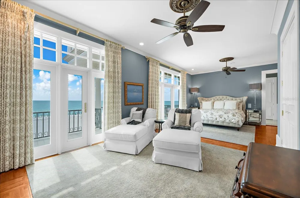 810 ELDORADO AVENUE Clearwater Beach, FL 33767