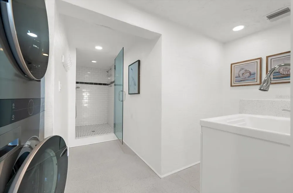 810 ELDORADO AVENUE Clearwater Beach, FL 33767