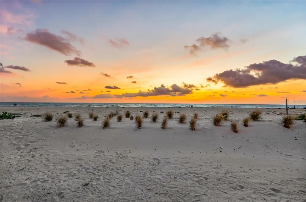 810 ELDORADO AVENUE Clearwater Beach, FL 33767