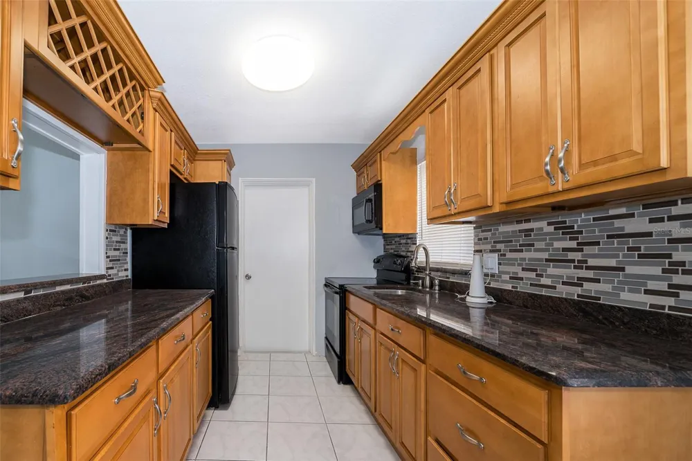 1213 LAWNE BOULEVARD Orlando, FL 32808