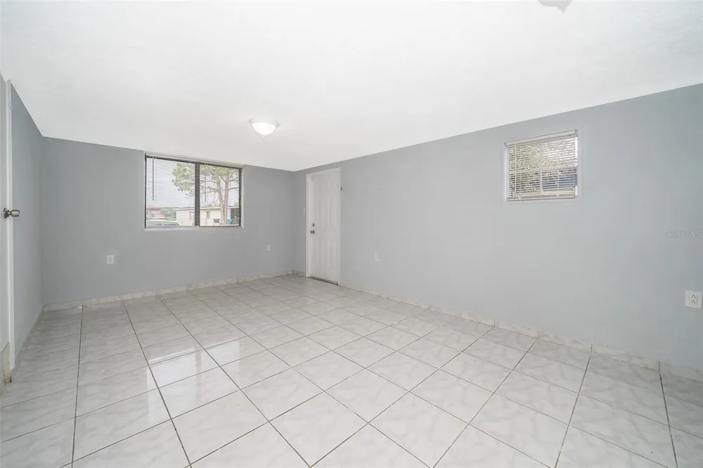 1213 LAWNE BOULEVARD Orlando, FL 32808