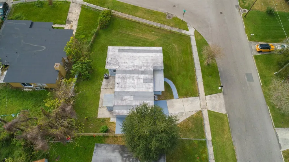 1213 LAWNE BOULEVARD Orlando, FL 32808
